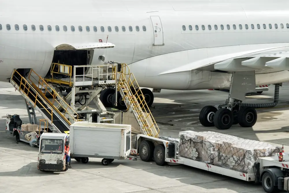 paris airport landing and working zone