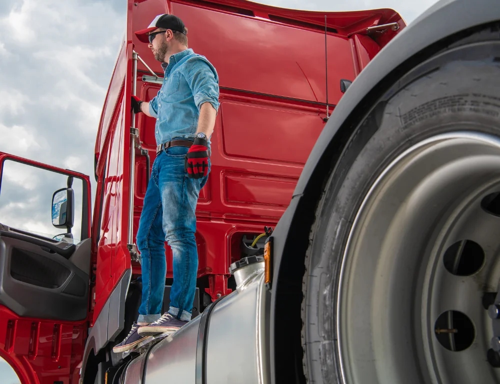 Short-haul-driver-standing-on-rig