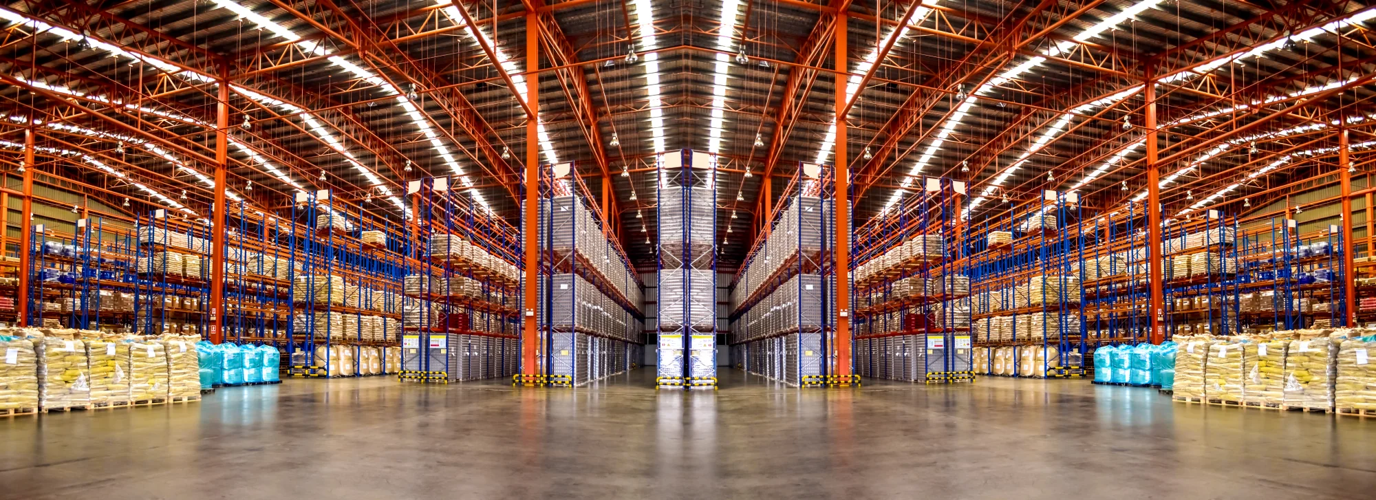 Ecommerce-Shipping-Warehouse-Panoramic