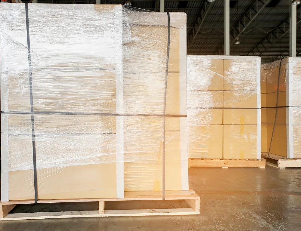 Freight-of-all-kinds-shrink-wrapped-pallets