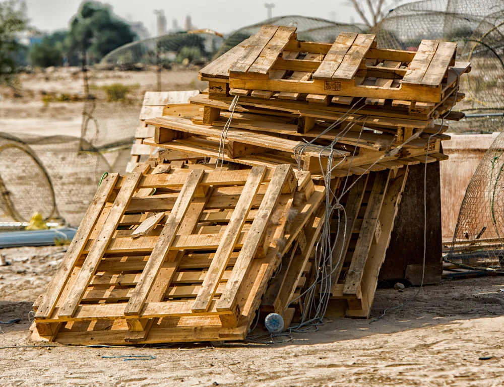 Where-To-Get-Free-Pallets-Pallets-Lying-Out-At-Dump