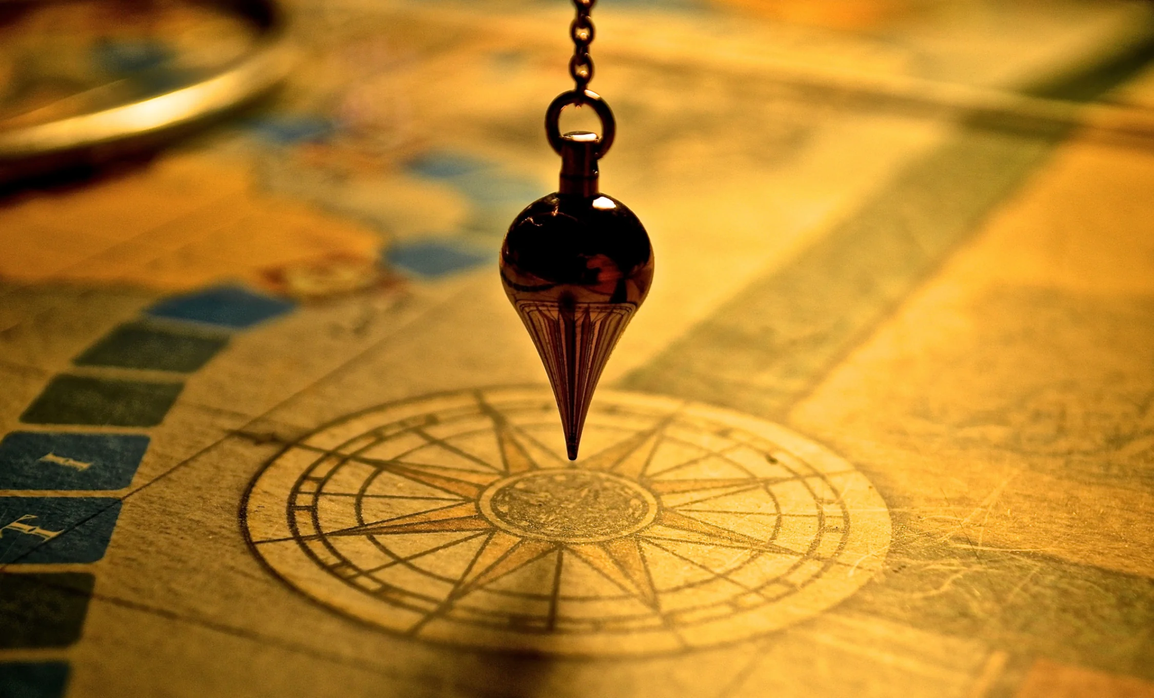 Freight Shipping Guides-compass-necklace-thing-for-maps