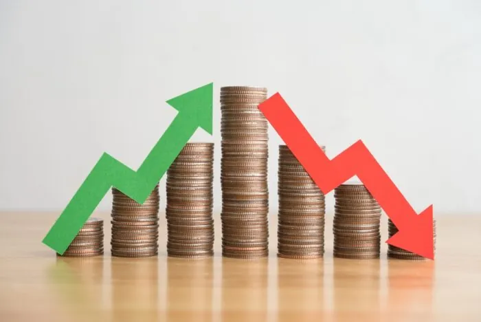 contract vs spot rates