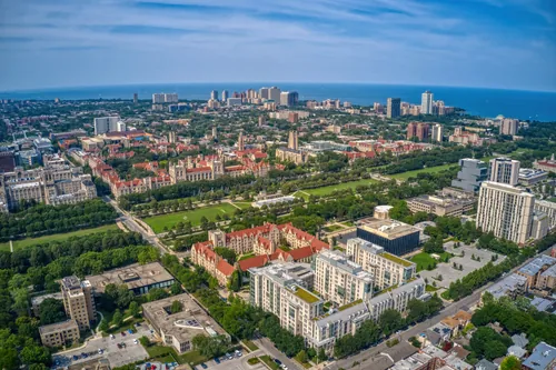 aerial view of a large university in the Chicago neighborhood